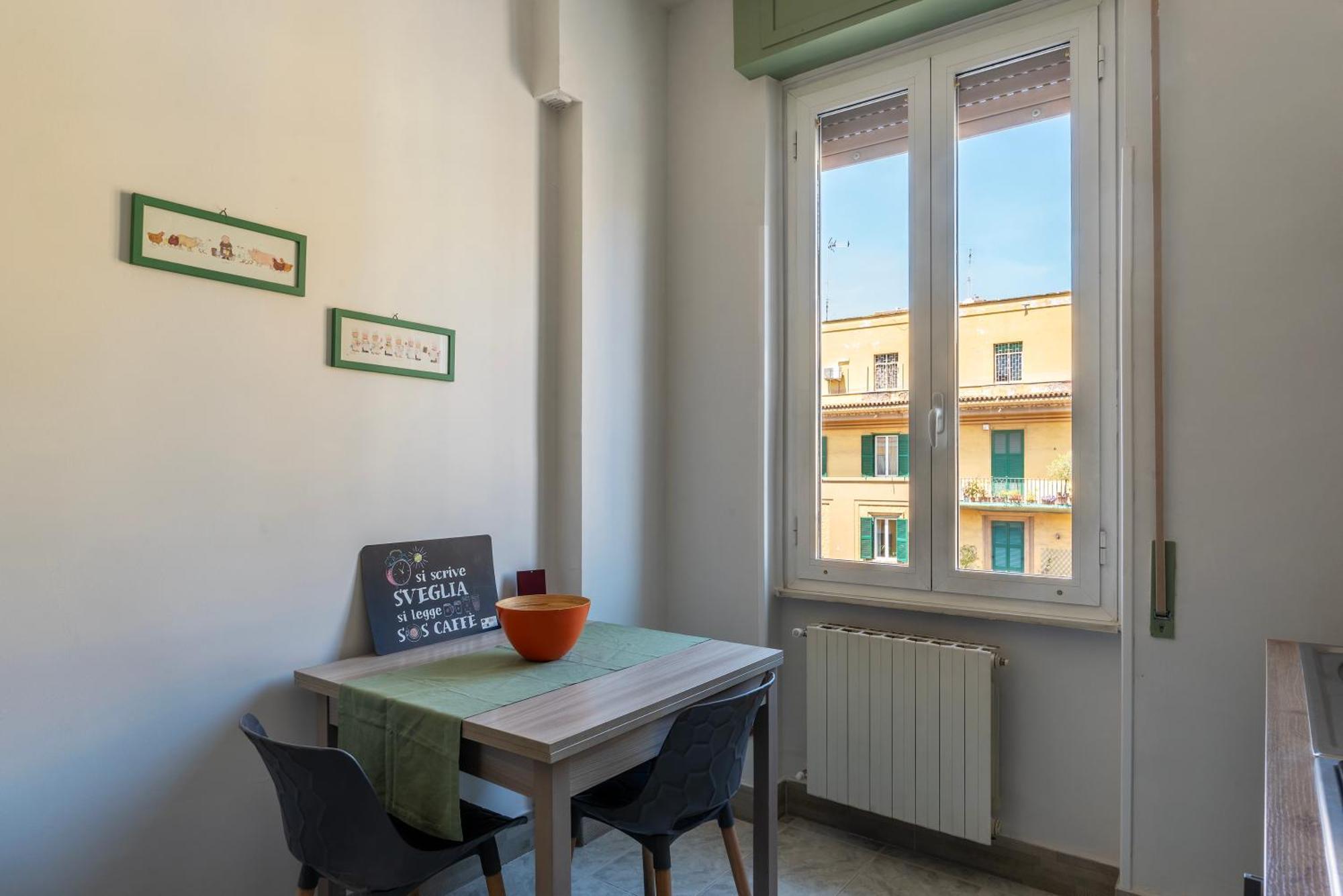 Vista Sulla Basilica Di San Giovanni Mm Lodi Apartamento